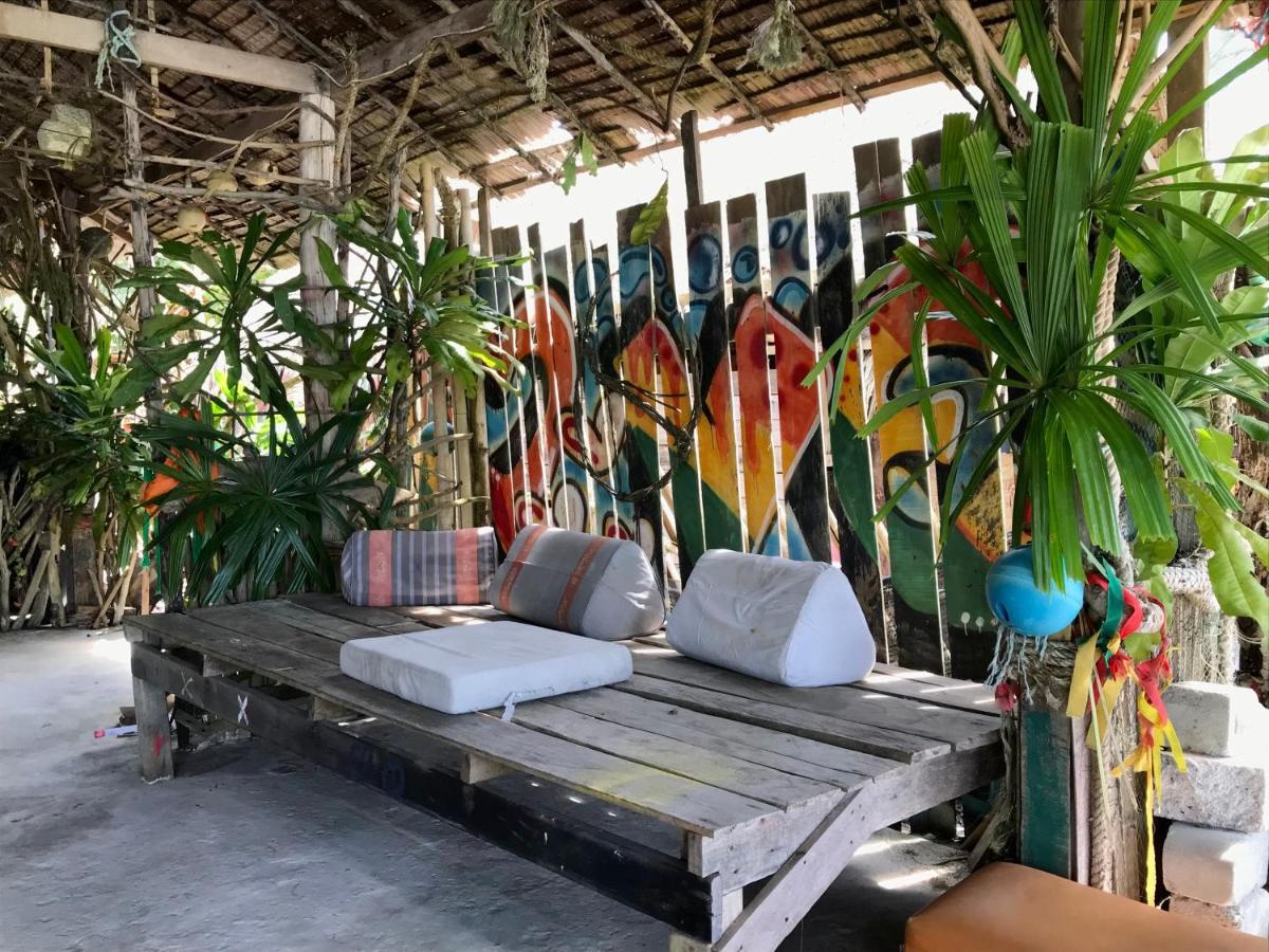 Rasta Baby Bar & Bungalows - Suitable For Young Travelers Koh Phayam Exterior photo