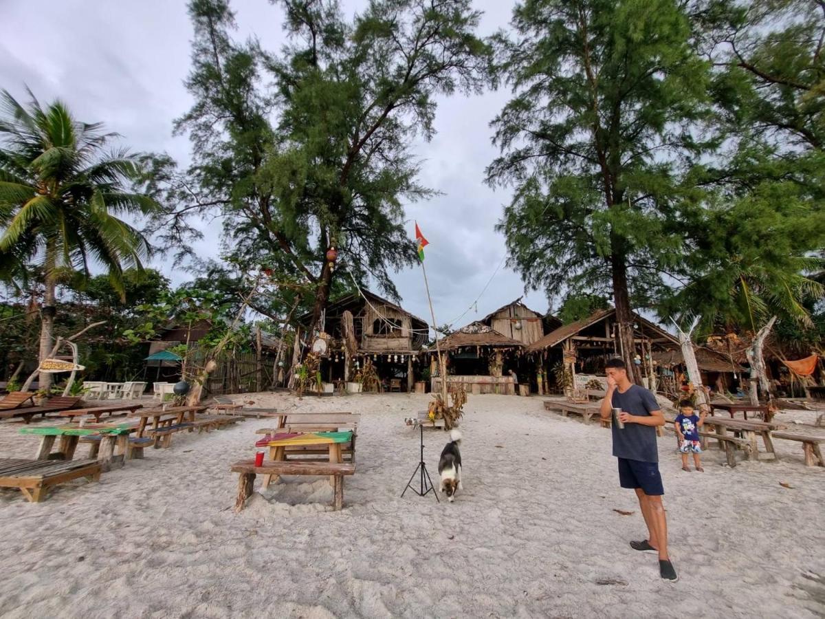 Rasta Baby Bar & Bungalows - Suitable For Young Travelers Koh Phayam Exterior photo